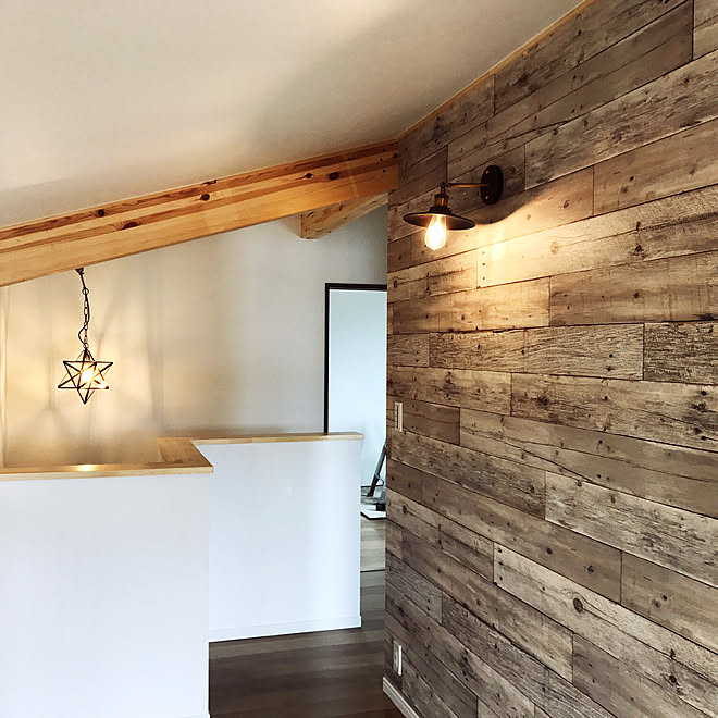 壁紙 フリースペース 壁紙 木目 Freeqhomes Lofer などのインテリア 壁紙 フリースペース 壁紙 木目 Freeqhomes Lofer などのインテリア