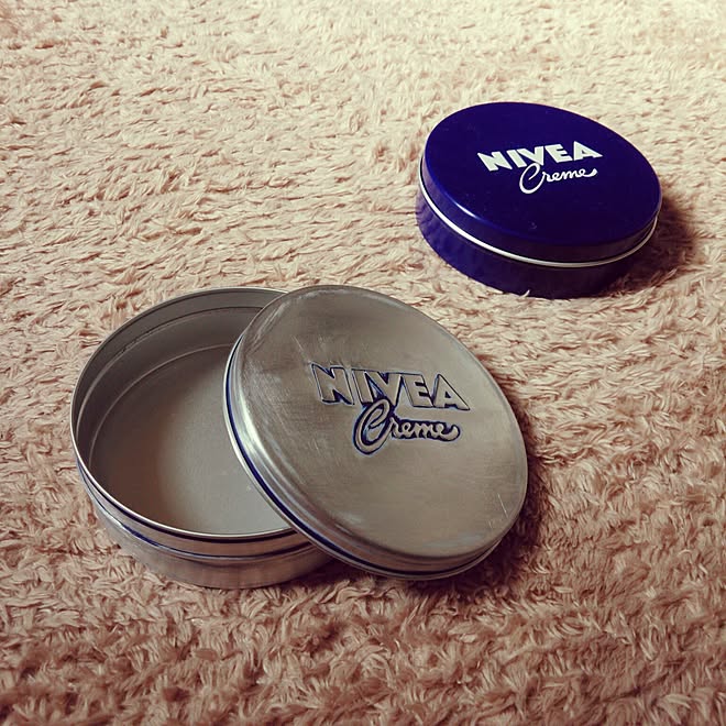 リビング ニベア銀缶 ニベア青缶のインテリア実例 16 05 22 15 26 33 Roomclip ルームクリップ