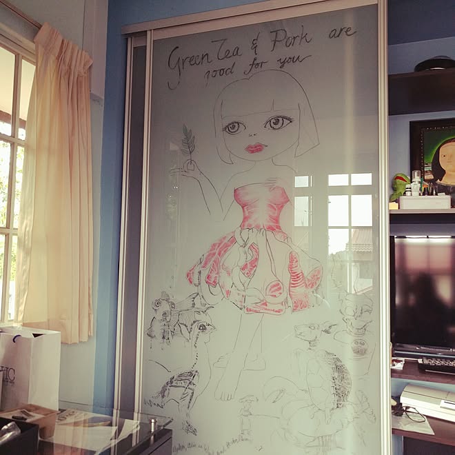 壁 天井 Diy Tired Hands ホワイトボードマーカー Mark Ryden などのインテリア実例 16 04 22 19 14 42 Roomclip ルームクリップ 壁 天井 Diy Tired Hands ホワイトボードマーカー Mark Ryden などのインテリア実例 16 04 22 19 14 42 Roomclip ルームクリップ