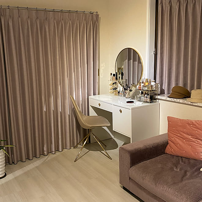 カーテン 女子部屋 鏡 Ikea Keyuca などのインテリア実例 21 01 15 57 56 Roomclip ルームクリップ