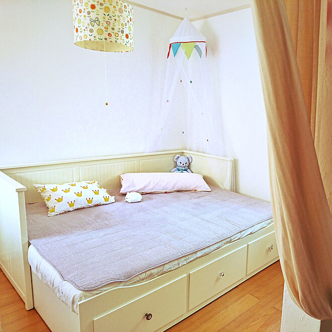 ベッド周り Ikeaのベッド Hemnes 子ども部屋 女の子の部屋 などのインテリア実例 17 08 01 09 45 10 Roomclip ルームクリップ