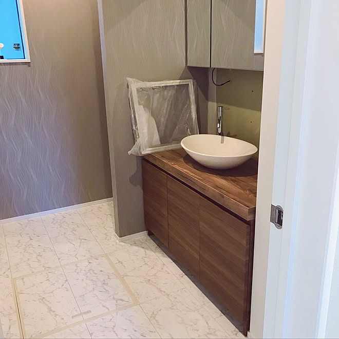 ホテルライク サンワカンパニー洗面台 サンワカンパニー エリッセコッコ 新築建築中 などのインテリア実例 12 21 15 32 43 Roomclip ルームクリップ