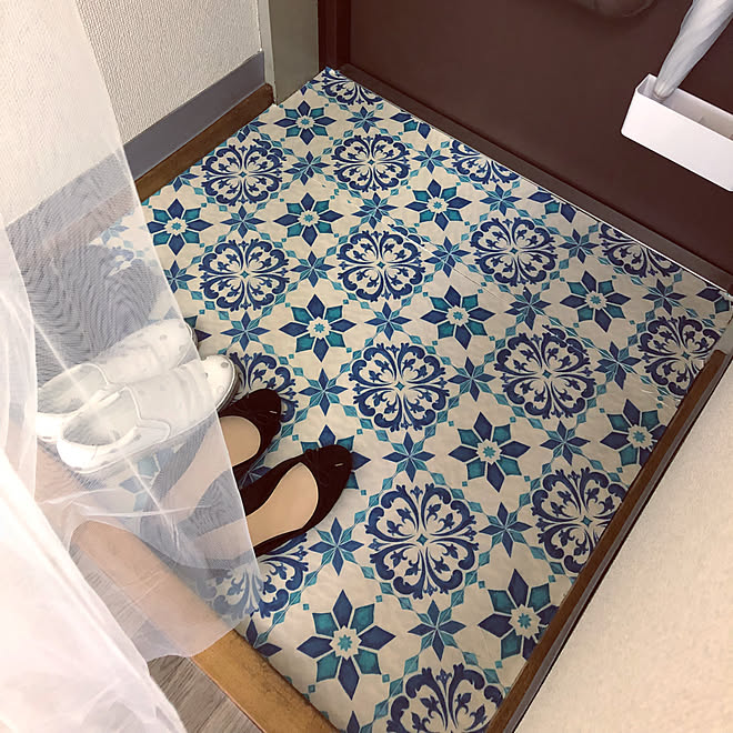玄関 入り口 レースカーテン 壁紙屋本舗 フロアシート モロッカン柄 などのインテリア実例 18 05 09 14 43 23 Roomclip ルームクリップ 玄関 入り口 レースカーテン 壁紙屋本舗 フロアシート モロッカン柄 などのインテリア実例 18 05 09 14 43 23 Roomclip ルームクリップ