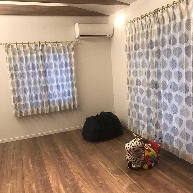 サンゲツ 気球カーテン 子供部屋 コーディネート集を見る | サンゲツ