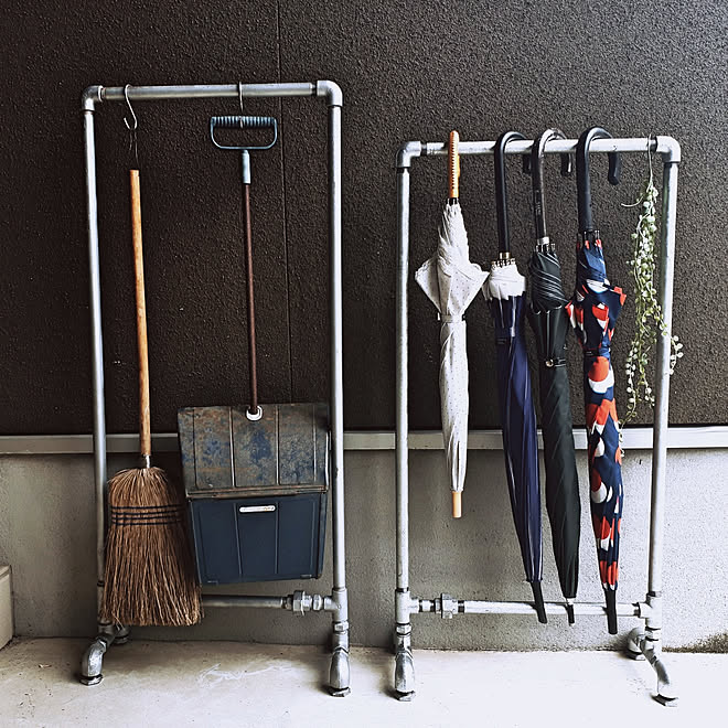 玄関/入り口/コレ、DIYしたよ！/DIY/傘かけDIY/掃除道具&hellip;などのインテリア実例 20200509 154827