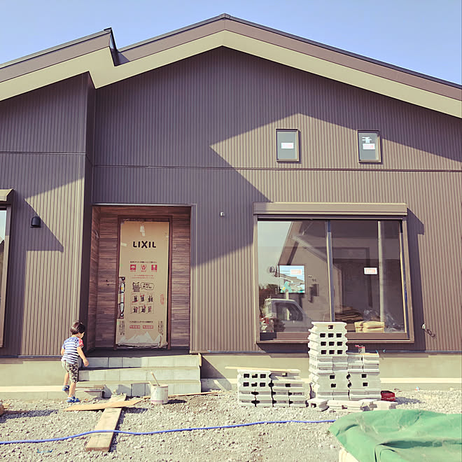 平屋の家 チャコール シンプルライン ニチハ サイディング ブルレウッドii などのインテリア実例 18 04 22 00 34 02 Roomclip ルームクリップ