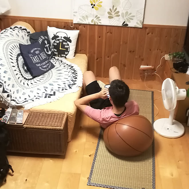 30-08-01/コメントお気遣いなく( ⁎ᵕᴗᵕ⁎ )/RCのおかげです✨/いつもお付き合い、感謝です(#^_^#)/い草...などのインテリア実例 - 2018-08-01 20:12:51
