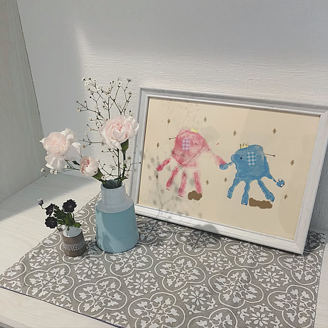 Ikea かすみ草 カーネーション 手形アート フラワーベース などのインテリア実例 03 25 09 37 51 Roomclip ルームクリップ