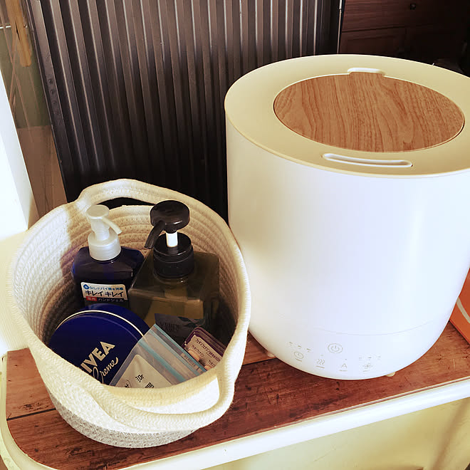 ダイソー雑貨 ダイソー 加湿器 加湿器アロマ リビングのインテリア実例 02 21 13 23 48 Roomclip ルームクリップ ダイソー雑貨 ダイソー 加湿器 加湿器アロマ リビングのインテリア実例 02 21 13 23 48 Roomclip ルームクリップ
