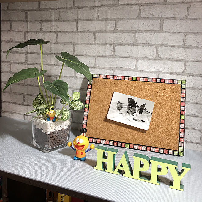 ガラスタイル コルクボードアレンジ 10分でできる ダイソー 100均のインテリア実例 19 01 22 15 25 10 Roomclip ルームクリップ