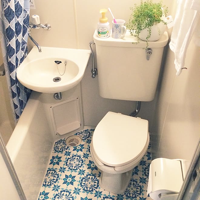 クッションフロア ユニットバス 3点ユニットバス バス トイレ 観葉植物 などのインテリア実例 17 05 03 10 26 25 Roomclip ルームクリップ