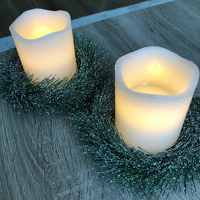 机/リース/クリスマス/新商品買ったよ!/ダイソー...などのインテリア実例 - 2018-12-21 16:39:45