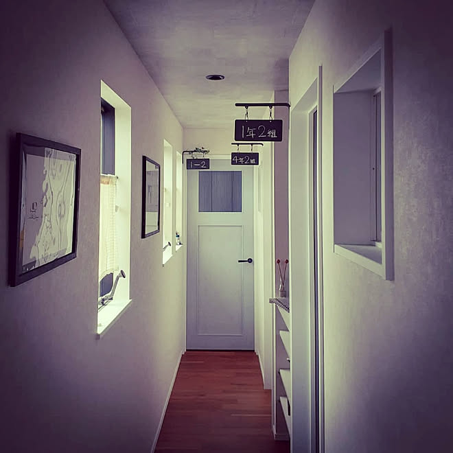 壁 天井 学校風 廊下 カフェ風インテリア 古いものが好き などのインテリア実例 06 18 54 23 Roomclip ルームクリップ