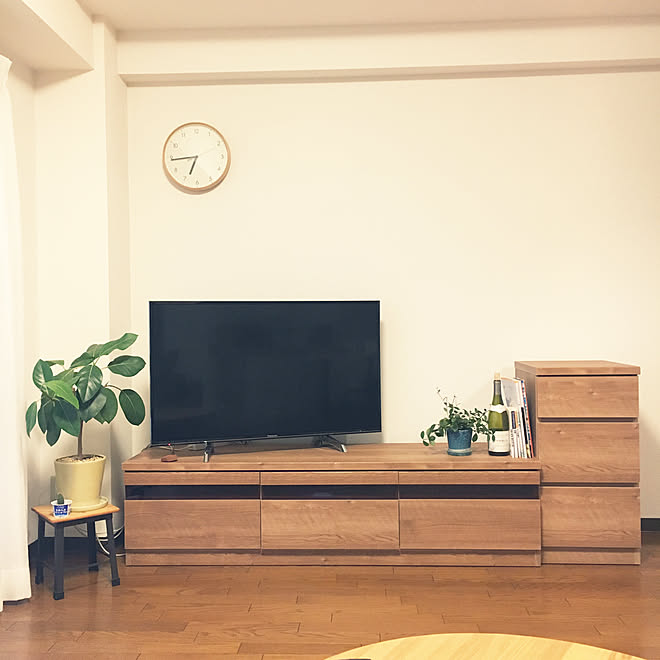 大事なもの そういえば レコーダー壊れた テレビ台 ワインの瓶 ブックスタンド などのインテリア実例 2019 06 27 18 54 52 Roomclip ルームクリップ