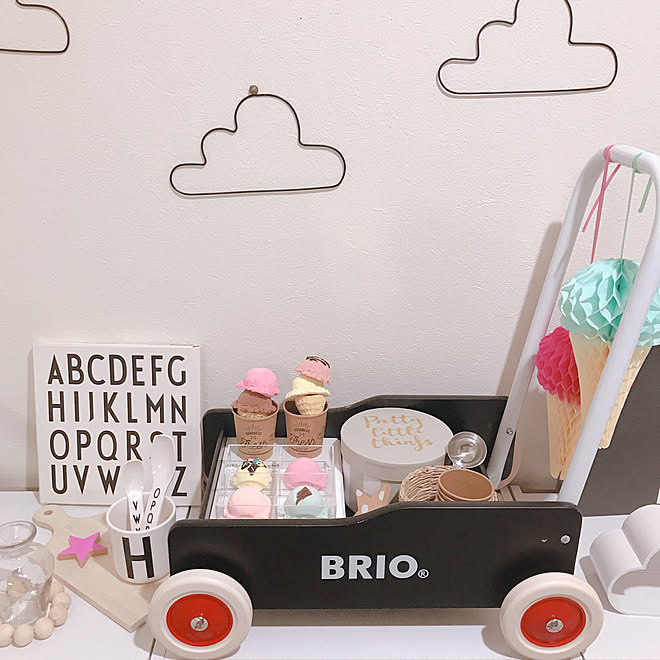 リビング デザインレターズ 紙粘土 アイスクリームワゴン アイスクリームやさん などのインテリア実例 18 09 15 09 36 09 Roomclip ルームクリップ
