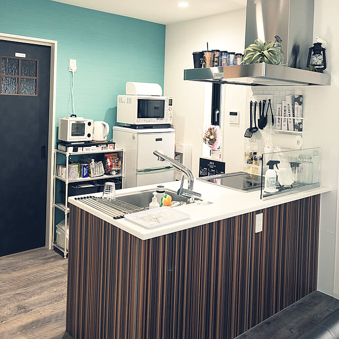 アイランドキッチン セリア 壁収納 フェイクグリーン リメイクシート などのインテリア実例 19 03 21 10 06 33 Roomclip ルームクリップ