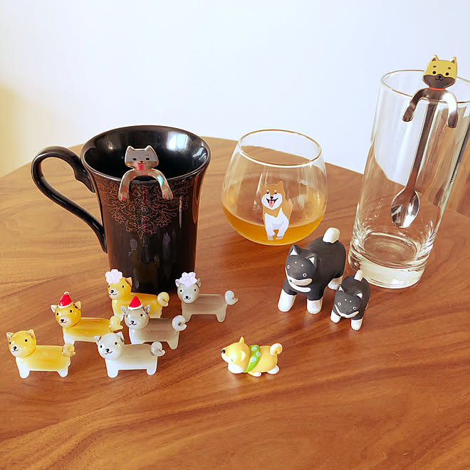 ガラス細工 雑貨大好き ポレポレ動物 柴犬と暮らす 柴犬 などのインテリア実例 19 10 04 08 56 10 Roomclip ルームクリップ