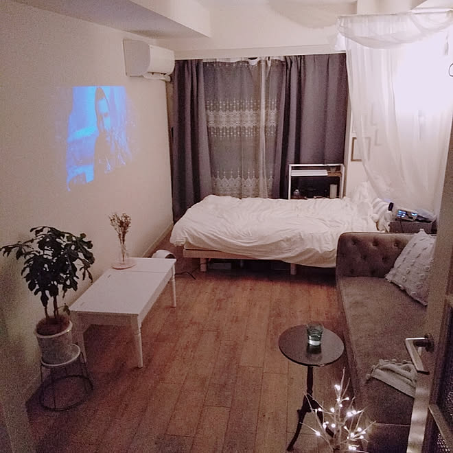 部屋全体/間接照明/ひとり暮らしをとことん楽しむ!/ひとり暮らし 1K/ひとり暮らし...などのインテリア実例 - 2019-08-10 21:27:32