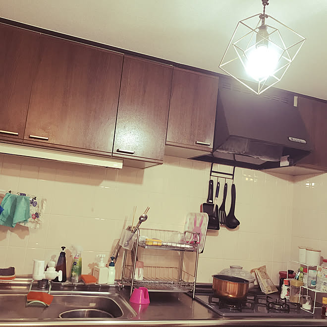 狭いキッチン 賃貸 狭いキッチン 築３０年以上 賃貸 ダイソー などのインテリア実例 02 02 11 38 24 Roomclip ルームクリップ