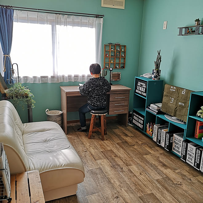 机 子供部屋 キッズスペース Diy カフェ風インテリア 次男の部屋 などのインテリア実例 01 31 09 21 03 Roomclip ルームクリップ 机 子供部屋 キッズスペース Diy カフェ風インテリア 次男の部屋 などのインテリア実例 01 31 09 21 03 Roomclip ルームクリップ