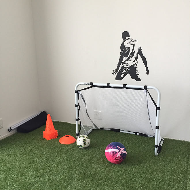 部屋全体 クリスティアーノ ロナウド サッカーゴール サッカー ウォールステッカー などのインテリア実例 17 10 03 13 57 09 Roomclip ルームクリップ