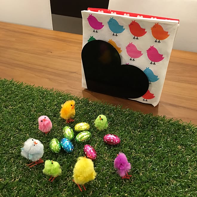 FlyingTiger/easter/人工芝/机のインテリア実例 - 2016-03-18 18:32:13