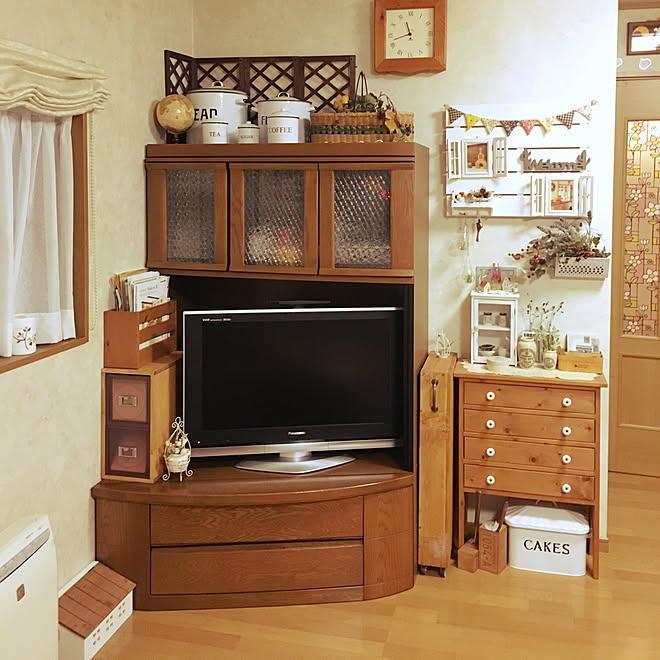 リビング ナチュラルインテリア コンセントカバー テレビ周り マガジンラックdiy などのインテリア実例 17 10 07 23 59 36 Roomclip ルームクリップ