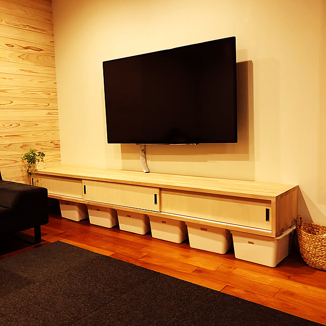 壁掛けテレビ 生活感なくしたい テレビ台 おもちゃ収納 プラレール などのインテリア実例 07 06 22 12 28 Roomclip ルームクリップ 壁掛けテレビ 生活感なくしたい テレビ台 おもちゃ収納 プラレール などのインテリア実例 07 06 22 12 28 Roomclip ルームクリップ