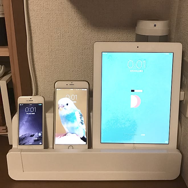棚/iPhone/iPad/充電ステーションのインテリア実例 20160920 001905 ｜ RoomClip（ルームクリップ）