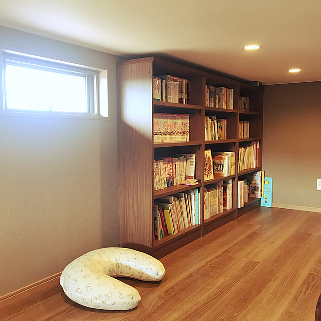 読書部屋 読書コーナー オーダーメイド 本棚 小屋根裏部屋 などのインテリア実例 05 08 16 10 15 Roomclip ルームクリップ