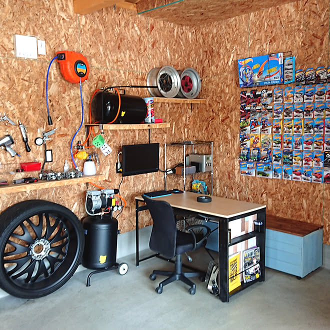 部屋全体 秘密基地 ガレージ アメリカン雑貨 ガレージのある家 などのインテリア実例 19 03 09 16 35 48 Roomclip ルームクリップ