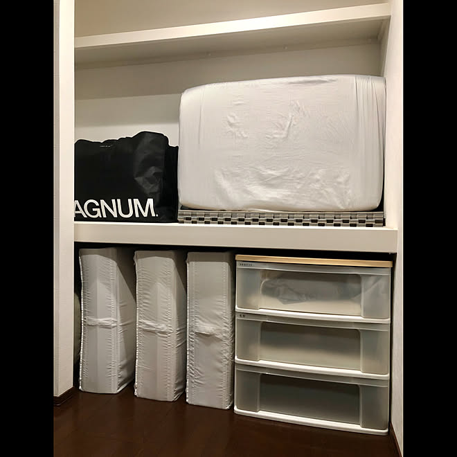 羽毛布団収納 Ikea Skubb 布団収納 ウォークインクローゼット すっきり暮らす などのインテリア実例 22 09 03 01 11 08 Roomclip ルームクリップ
