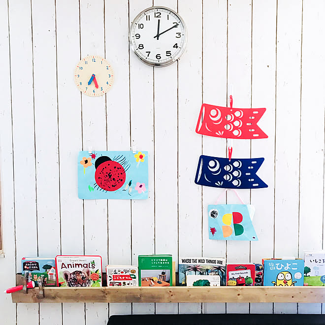 絵本棚diy お支度時計 こどもと暮らす コマンドフック ウォールデコレーション などのインテリア実例 19 05 06 13 01 46 Roomclip ルームクリップ