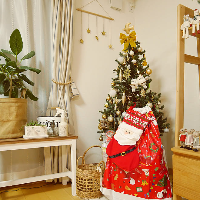 部屋全体 クリスマス アクアビーズ Christmasプレゼント オーナメント などのインテリア実例 12 25 13 59 48 Roomclip ルームクリップ
