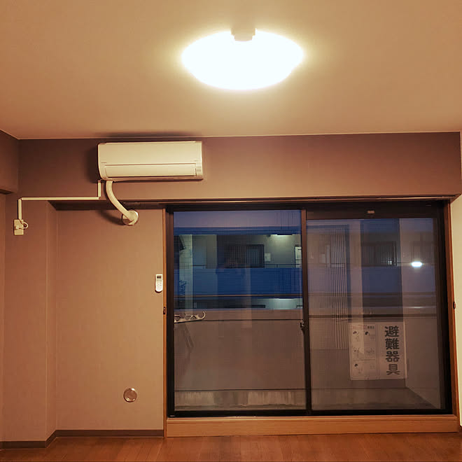 リビング 電球色 シーリングライト Ikea 何もないがある 哲学 などのインテリア実例 18 07 02 19 37 15 Roomclip ルームクリップ