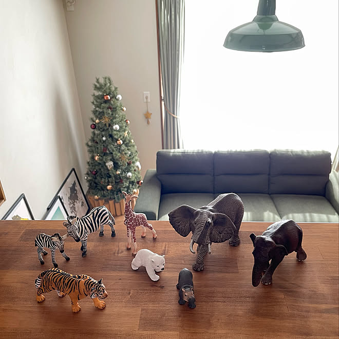 動物フィギュア Schleich シュライヒ カフェ風インテリア 男前インテリア などのインテリア実例 21 12 23 22 12 00 Roomclip ルームクリップ