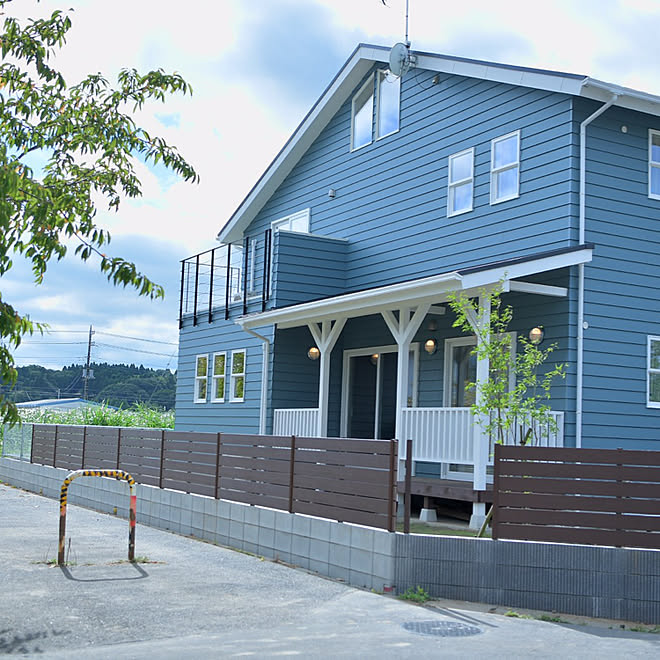 部屋全体 アメリカンハウス 外構 ラップサイディング 新築 などのインテリア実例 17 09 02 21 02 11 Roomclip ルームクリップ