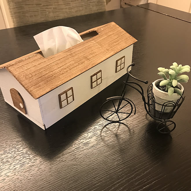 おうち型 ティッシュケース Diy ティッシュケース Diy初心者 セリア などのインテリア実例 08 01 21 16 38 Roomclip ルームクリップ