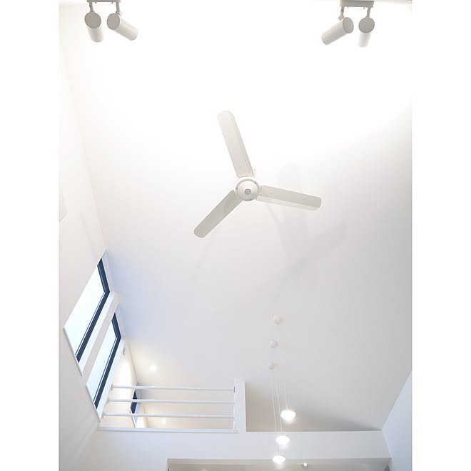 壁 天井 吹き抜けリビング 傾斜天井 ロフト シーリングファン などのインテリア実例 15 08 05 22 48 43 Roomclip ルームクリップ