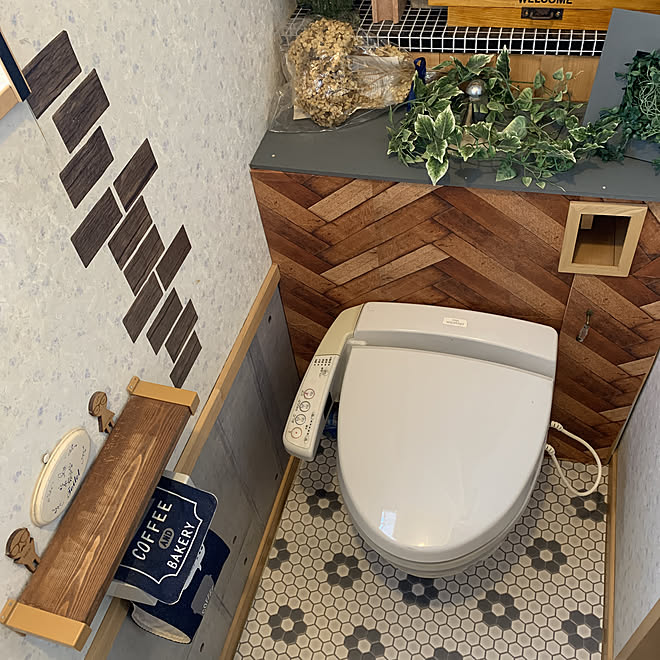 クッションフロア 壁紙屋本舗さん マステ貼りました トイレ模様替え中 タンクレス風トイレdiy などのインテリア実例 21 09 23 09 48 Roomclip ルームクリップ