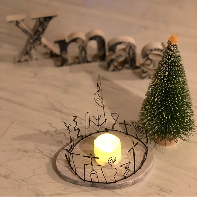 部屋全体 クリスマス文字 クリスマスライト クリスマス雑貨 ワイヤークラフト初心者 などのインテリア実例 18 12 10 00 45 31 Roomclip ルームクリップ 部屋全体 クリスマス文字 クリスマスライト クリスマス雑貨 ワイヤークラフト初心者 などのインテリア実例 18 12 10 00 45 31 Roomclip ルームクリップ