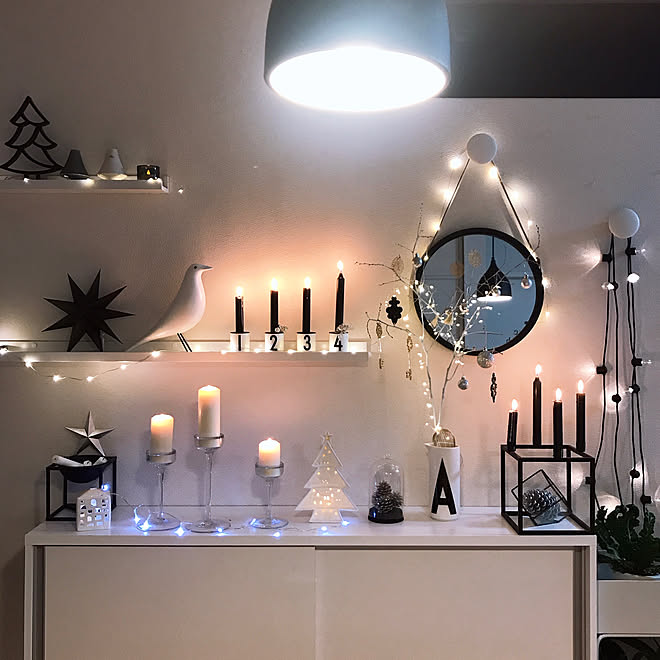 クリスマスディスプレイ/クリスマス/北欧モノトーン/季節を楽しむ暮らし/海外インテリアに憧れる...などのインテリア実例 - 2019-12-26 22:15:02