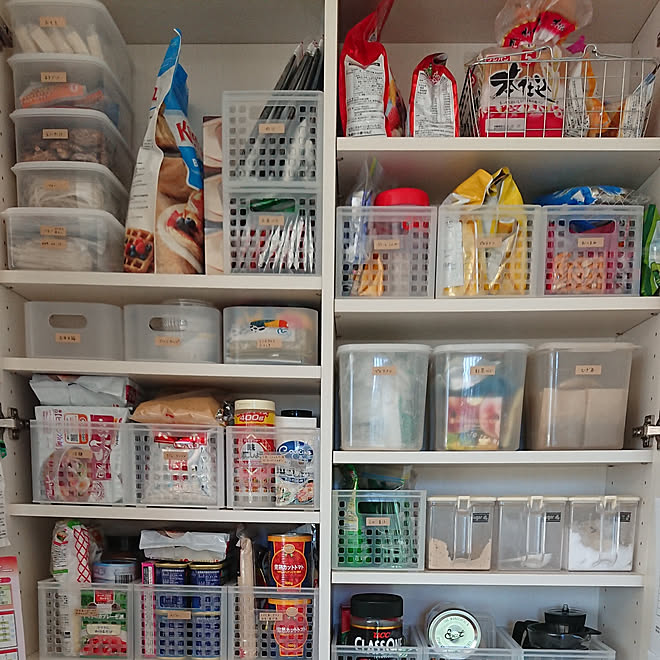 キッチン セリア 整理整頓 ストック品収納 パントリー収納 などのインテリア実例 18 11 18 02 50 30 Roomclip ルームクリップ