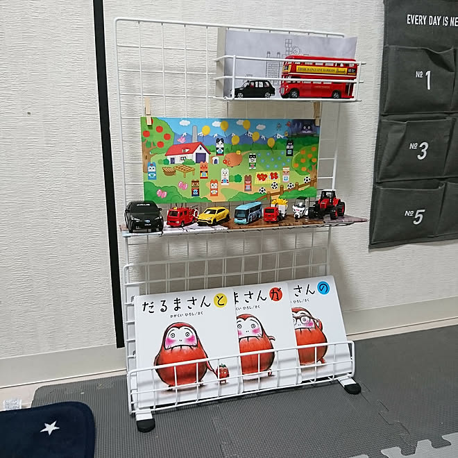壁 天井 ワイヤーネットdiy 絵本 100均 3dk などのインテリア実例 01 24 18 14 27 Roomclip ルームクリップ 壁 天井 ワイヤーネットdiy 絵本 100均 3dk などのインテリア実例 01 24 18 14 27 Roomclip ルームクリップ