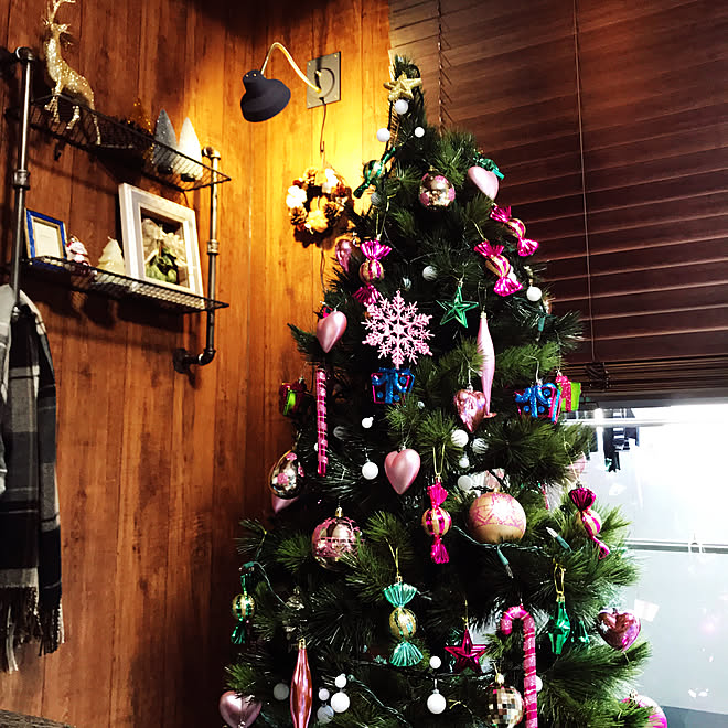 リビング クリスマス 壁紙diy 壁紙屋本舗さん ねこのいる日常 などのインテリア実例 17 12 21 16 24 38 Roomclip ルームクリップ