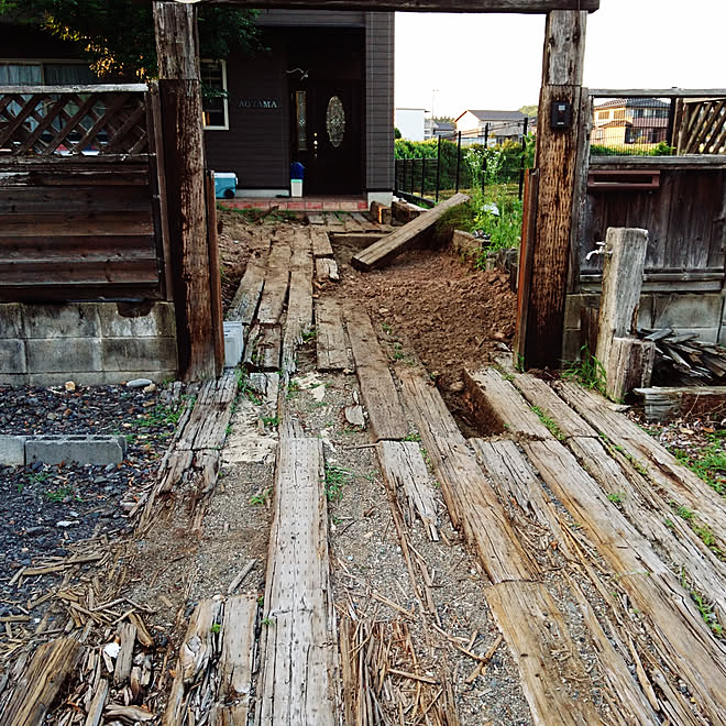 庭 Diy フェンス 枕木 アプローチのインテリア実例 18 06 22 17 57 55 Roomclip ルームクリップ