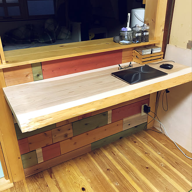 久しぶりの投稿/久しぶりのDIY/カウンターテーブル DIY/カウンターDIY/無垢板カウンター&hellip;などのインテリア実例 201911
