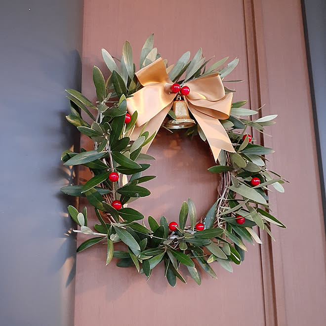 玄関 入り口 クリスマス 庭 オリーブ リース などのインテリア実例 19 11 11 08 43 35 Roomclip ルームクリップ