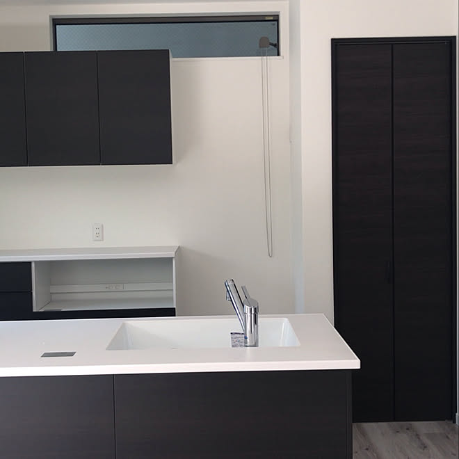 オープンキッチン フラットキッチン 人造大理石カウンター オフェリア タカラスタンダード などのインテリア実例 19 03 15 21 47 15 Roomclip ルームクリップ