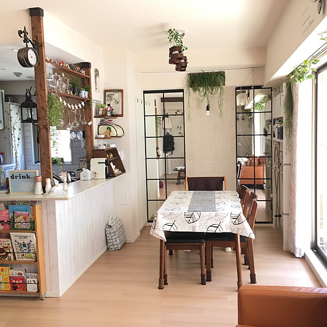 横長リビング カフェ風インテリアを目指して こどもと暮らす 横長リビングダイニング 横長ｌｄｋ などのインテリア実例 19 03 27 12 46 35 Roomclip ルームクリップ